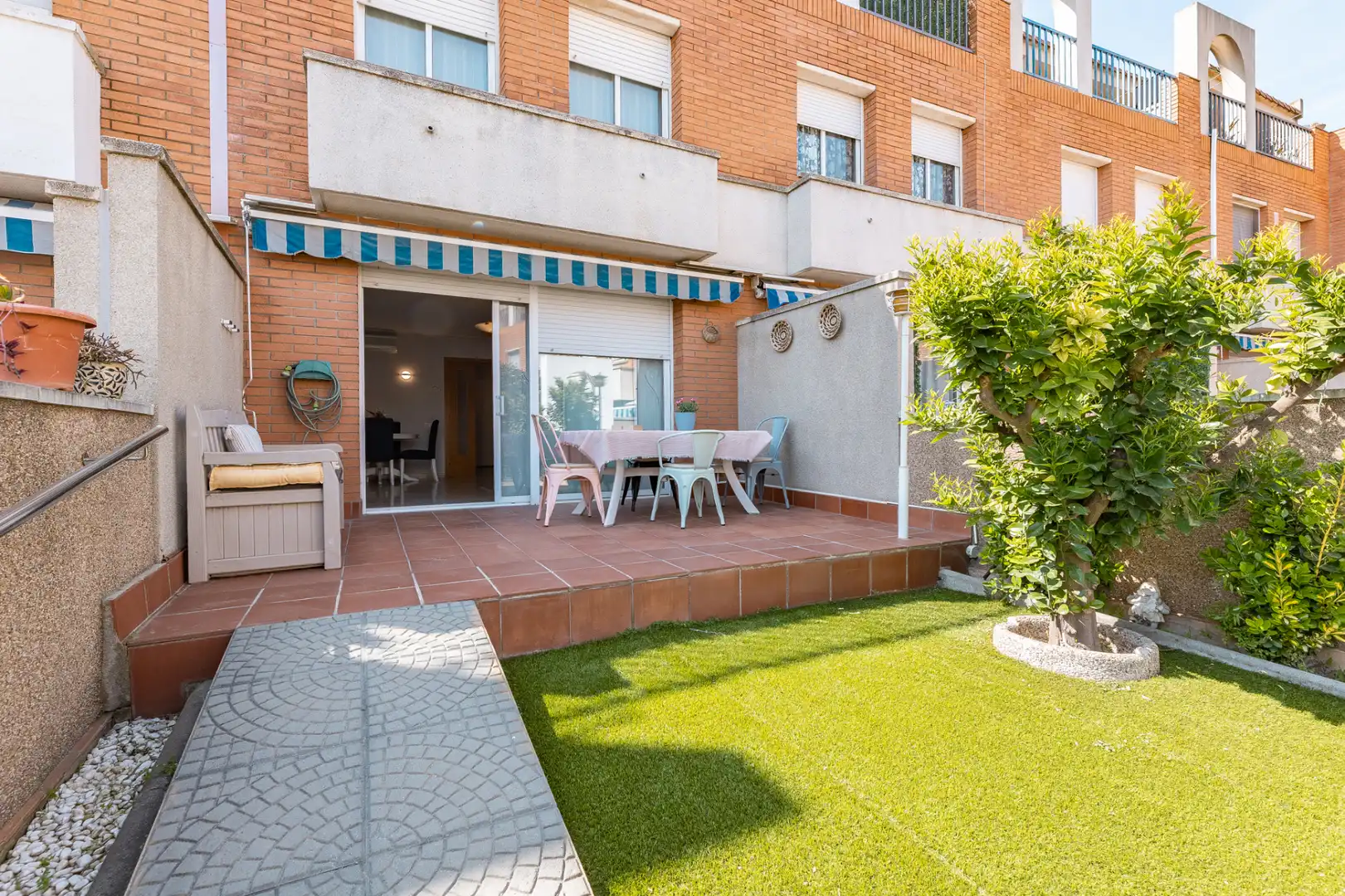 Terraza de Casa adosada en venta en Martorell con Aire acondicionado, Calefacción y Jardín privado
