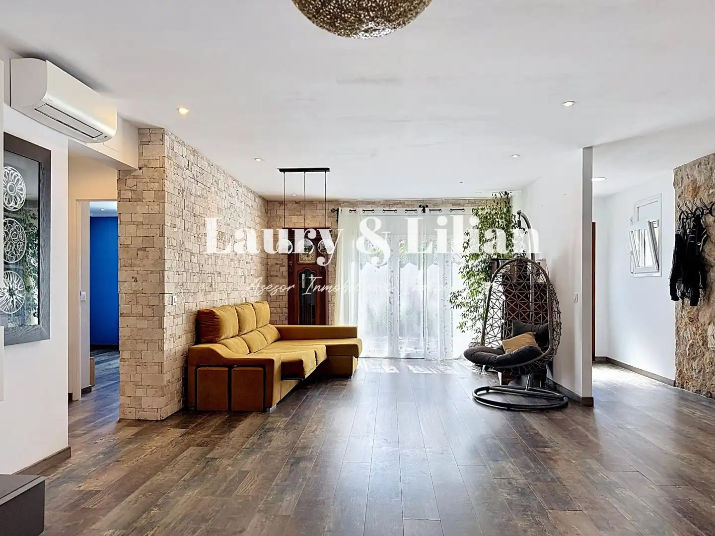 Sala d'estar de Casa o xalet en venda en Empuriabrava amb Aire condicionat, Calefacció i Terrassa