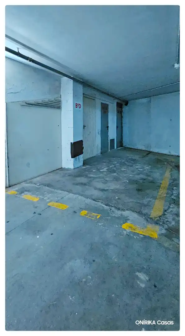 Parking de Piso en venta en Ames con Calefacción, Amueblado y Horno
