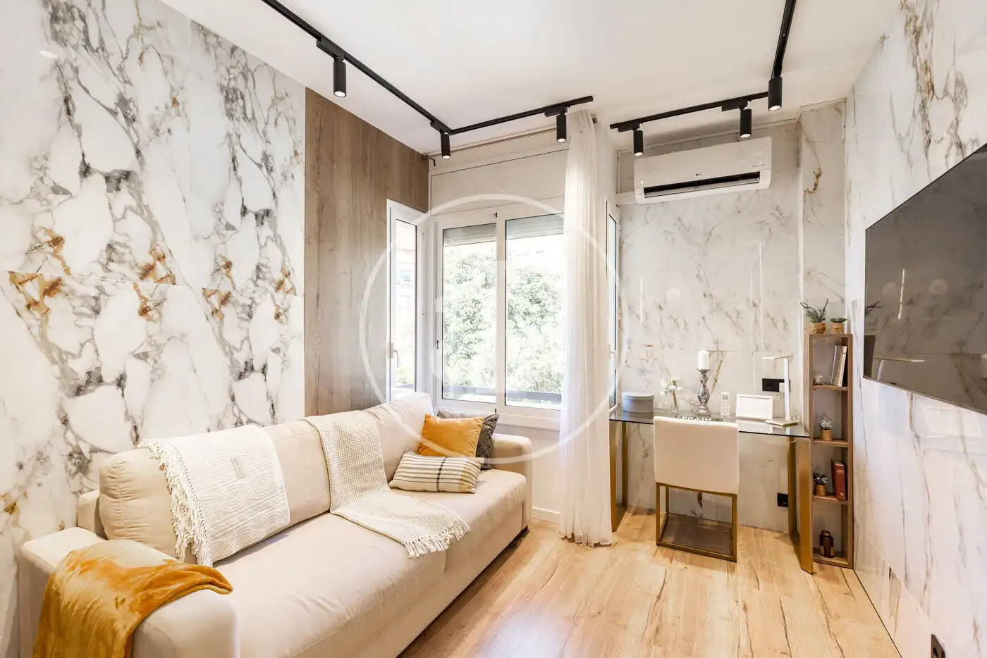 Sala de estar de Piso en venta en Barcelona con Aire acondicionado, Calefacción y Amueblado