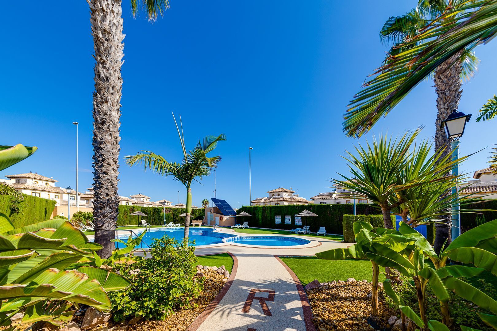 Swimming pool of House or chalet to rent in Orihuela  with Air Conditioner, Heating and Private garden