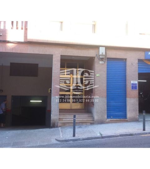 Foto 2 de Garatge en venda a Calle Berenguer IV, Centre, Tortosa