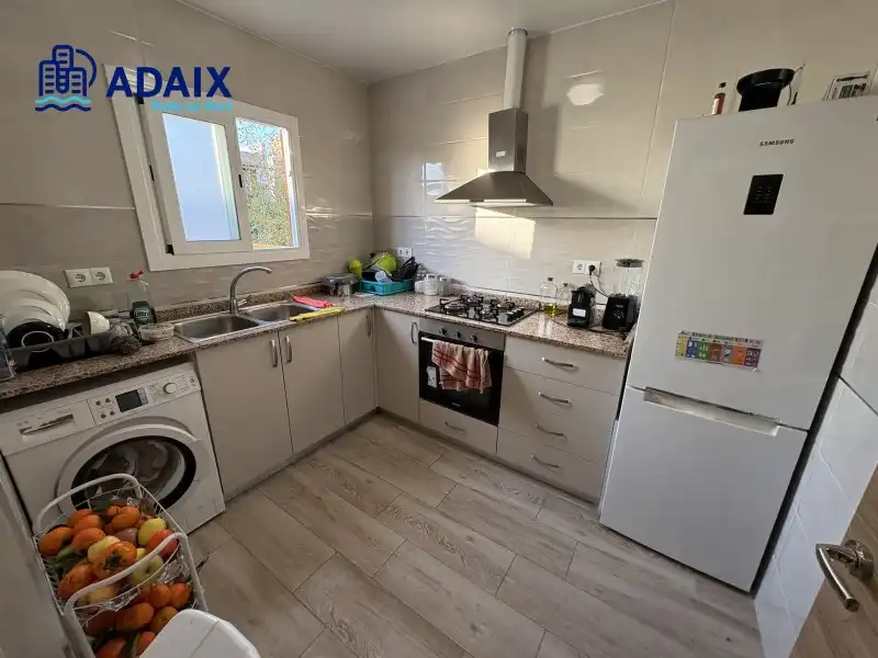 Kitchen of Flat for sale in Roda de Berà  with Terrace and Oven