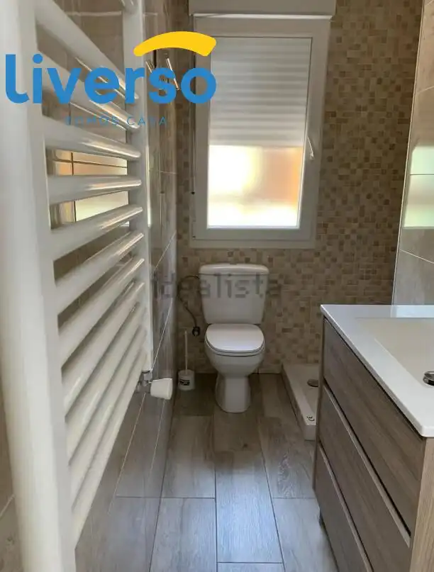 Bany de Pis per a compartir en Burgos amb Calefacció, Terrassa i Moblat