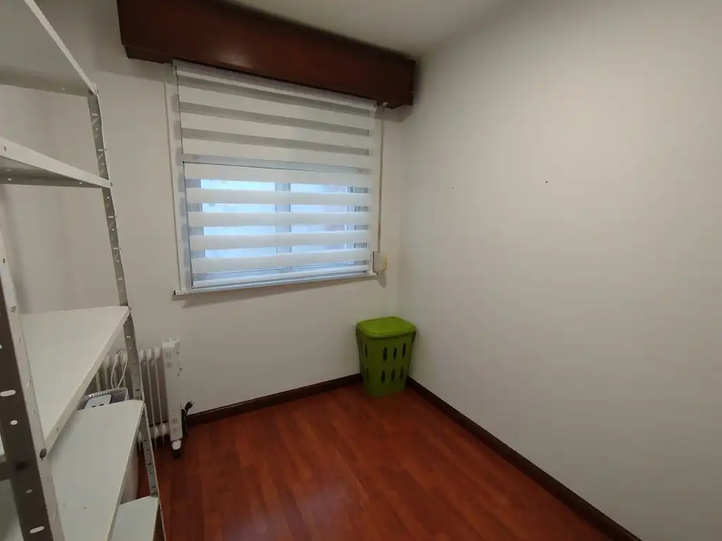 Flat for rent in Rua Sartaña, Zona Ultramar