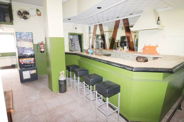 Local comercial en Venta en CASTILLO DE OCIO en Ariznabarra