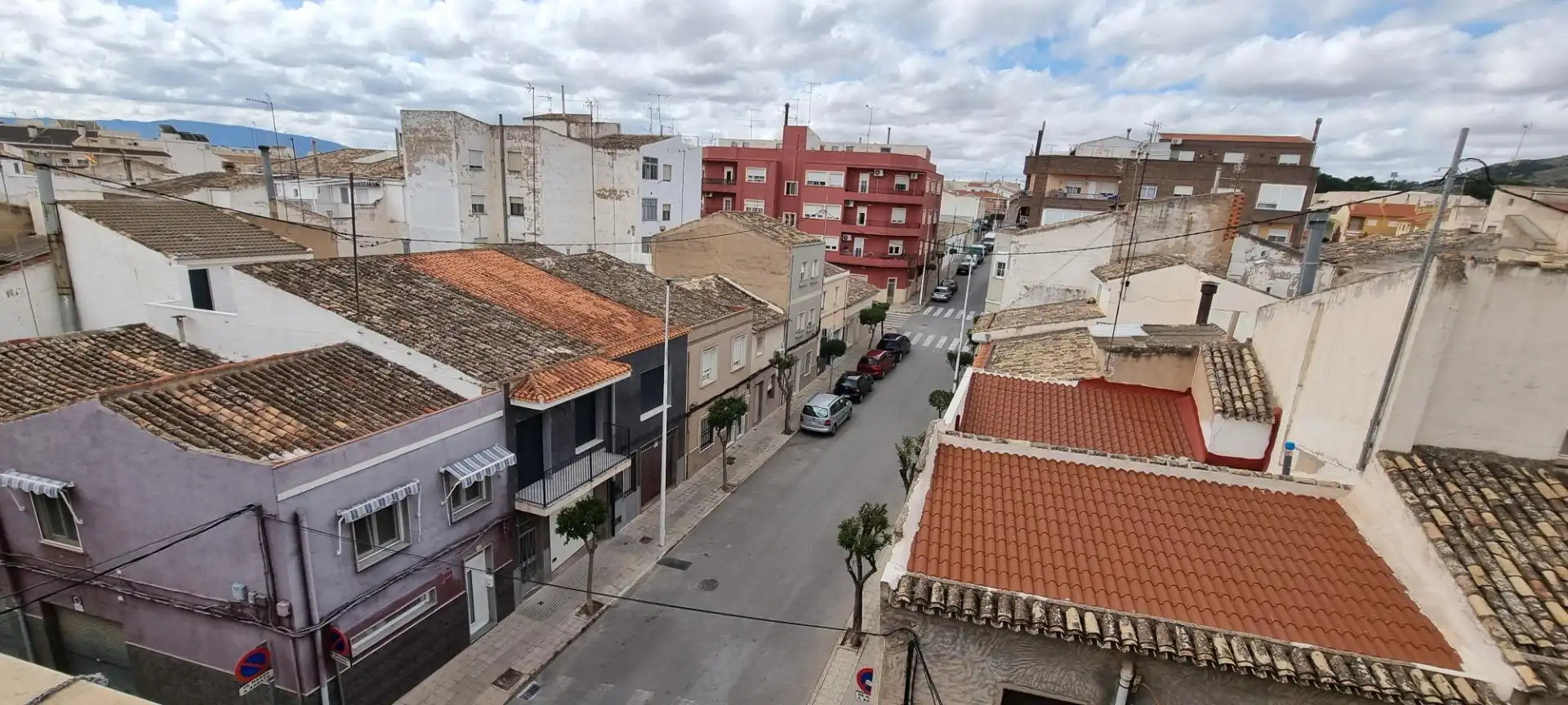 Vista exterior de Pis en venda en Yecla amb Terrassa i Balcó