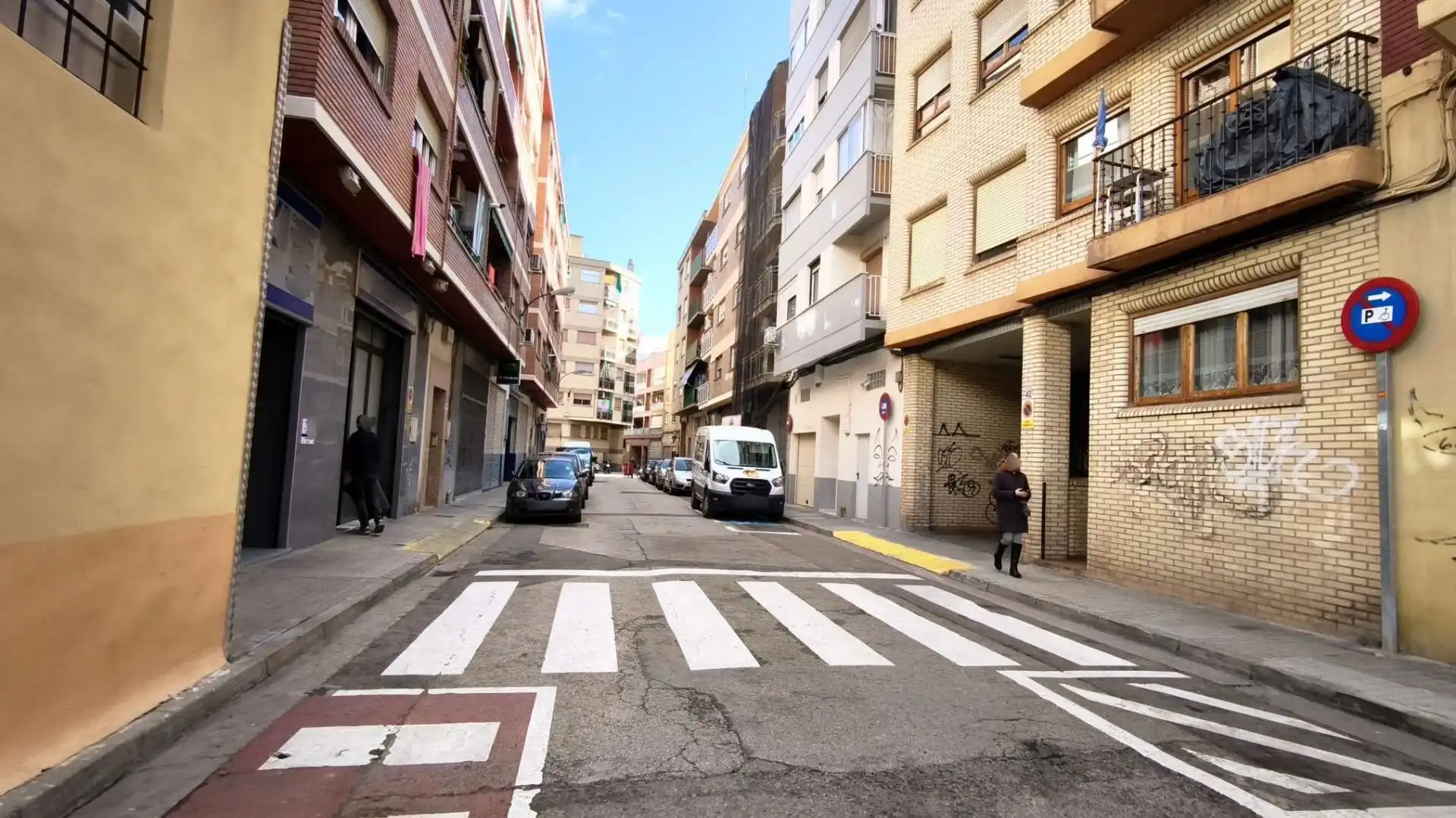 Exterior view of Commercial properties for sale in Zaragoza