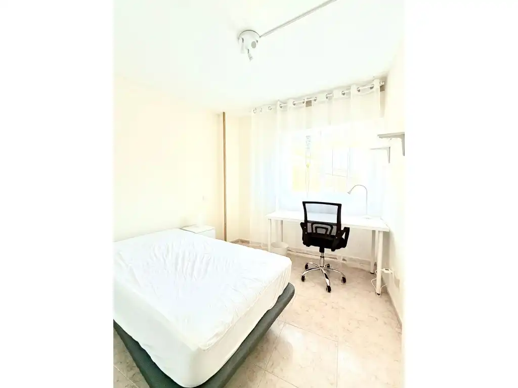 Habitación de Piso para compartir en Villanueva de la Cañada con Amueblado, Horno y Lavadora