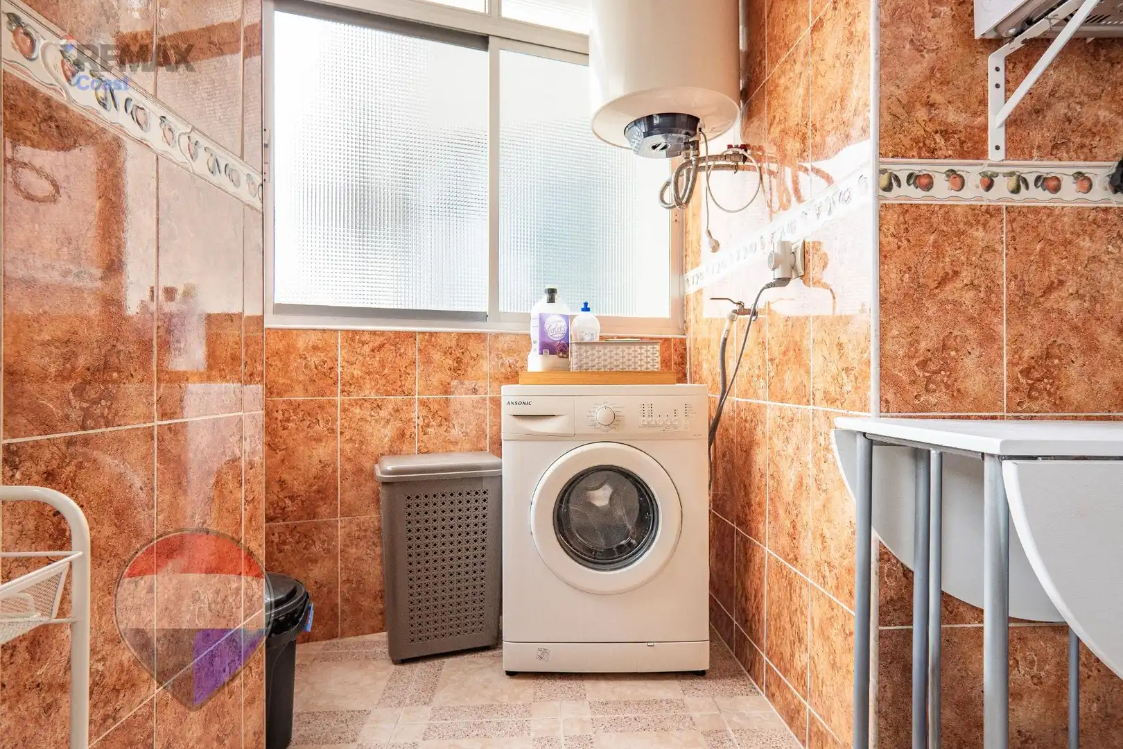 Baño de Apartamento de alquiler en Rincón de la Victoria con Aire acondicionado, Calefacción y Amueblado