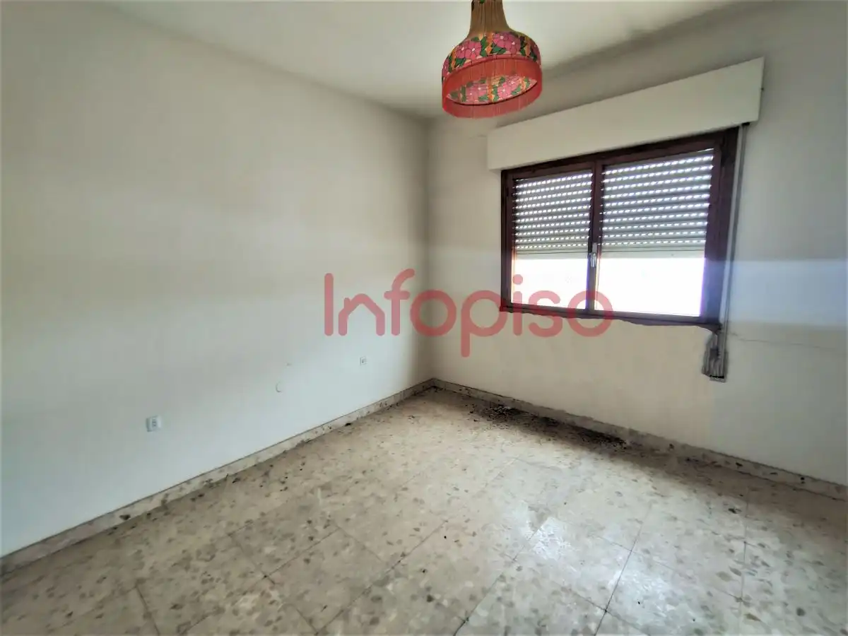 Flat with terrace for sale in Valdepeñas, imagen 3