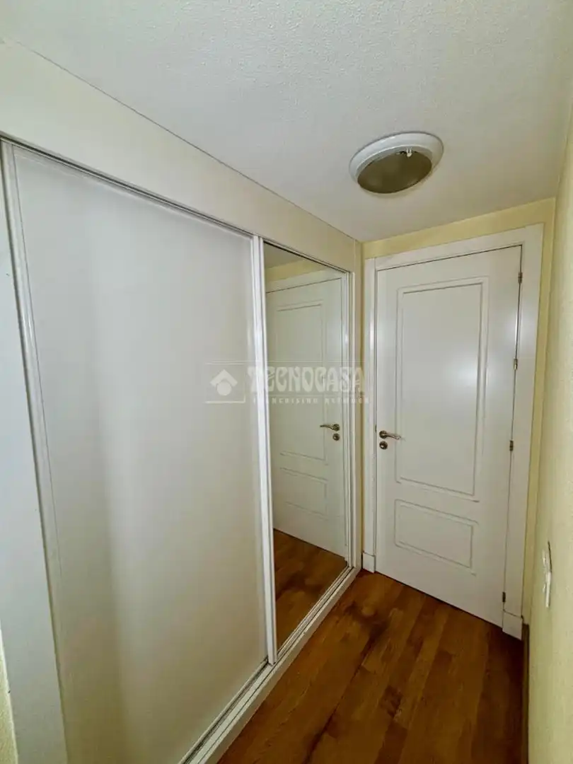 Piso en venta en Madrid con Aire acondicionado, Calefacción y Piscina comunitaria