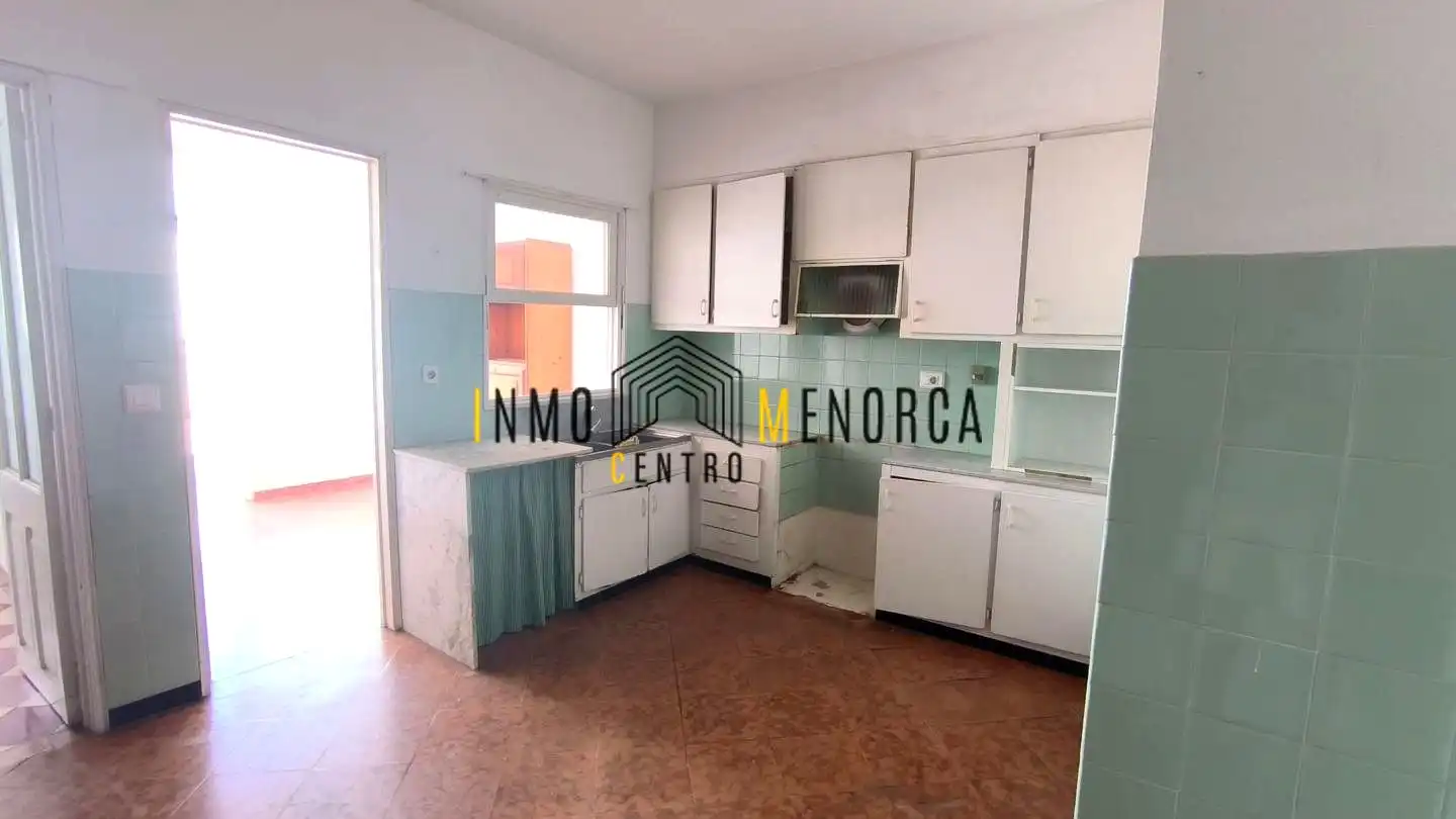 Cuina de Pis en venda en Ciutadella de Menorca amb Terrassa