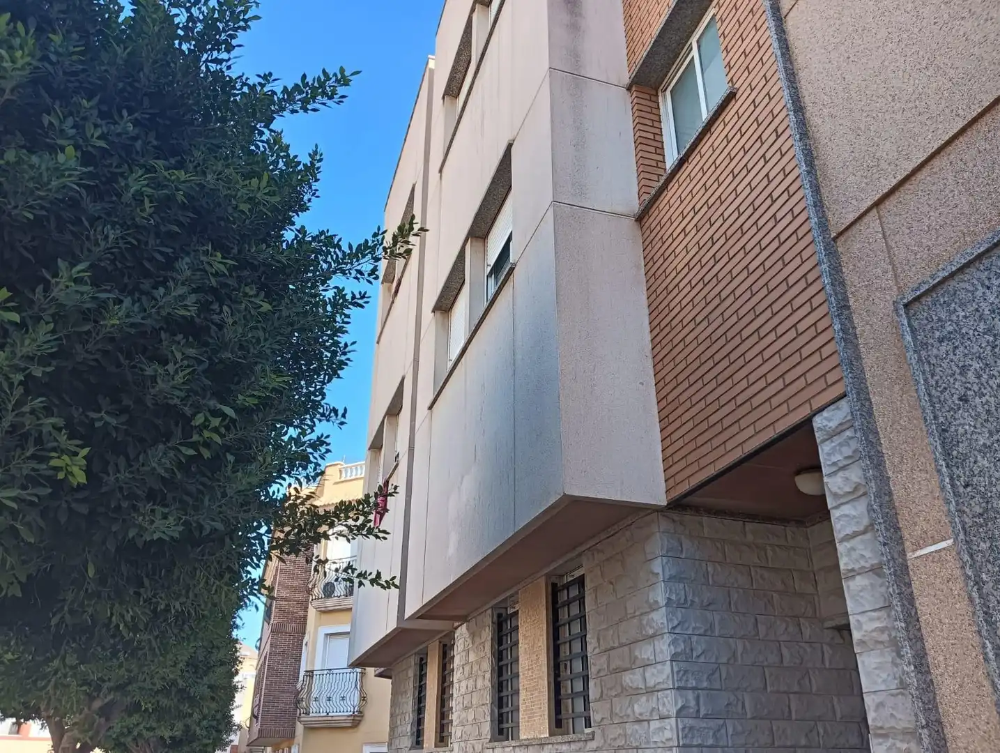Außenansicht von Wohnung zum Verkauf in El Ejido mit Terrasse