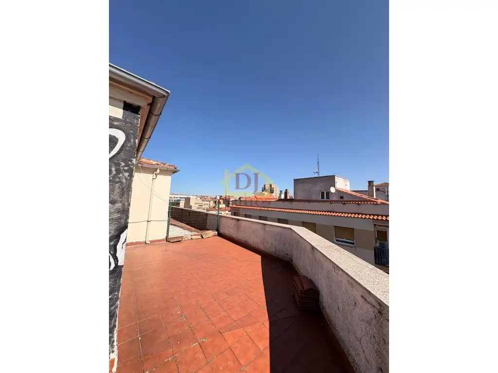 Vista exterior de Ático en venta en Salamanca