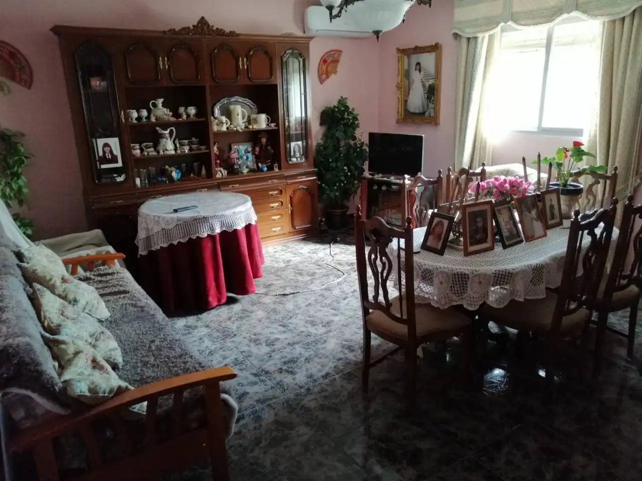 Menjador de Casa o xalet en venda en Loja amb Aire condicionat, Calefacció i Jardí privat