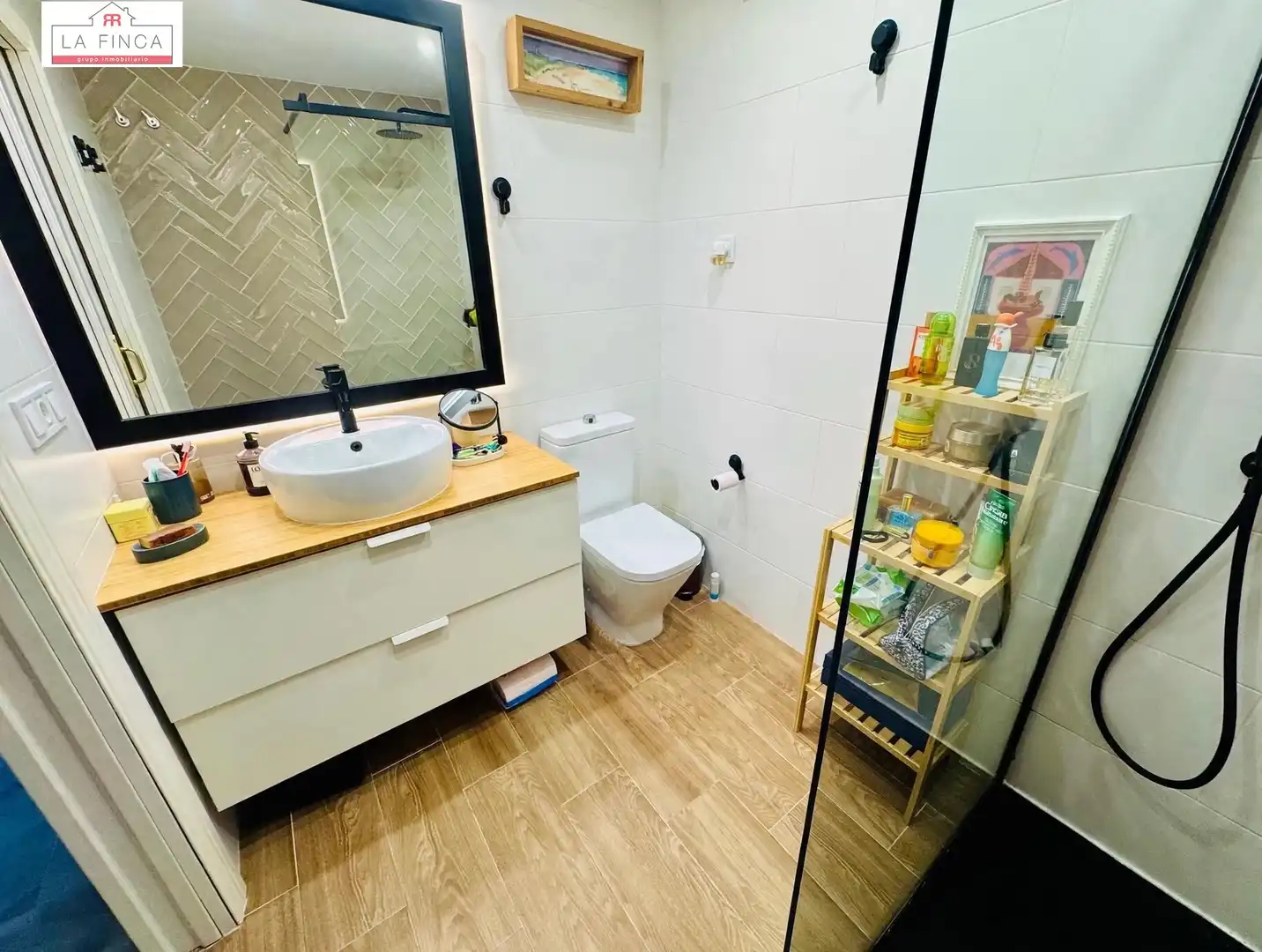 Bathroom of Flat for sale in Este