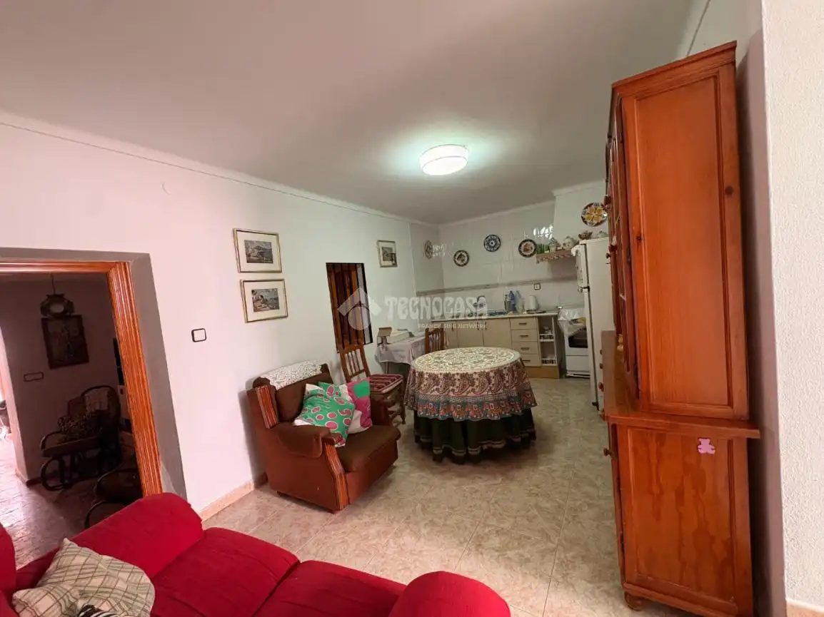 Sala de estar de Casa adosada en venta en Ardales con Terraza, Amueblado y Balcón