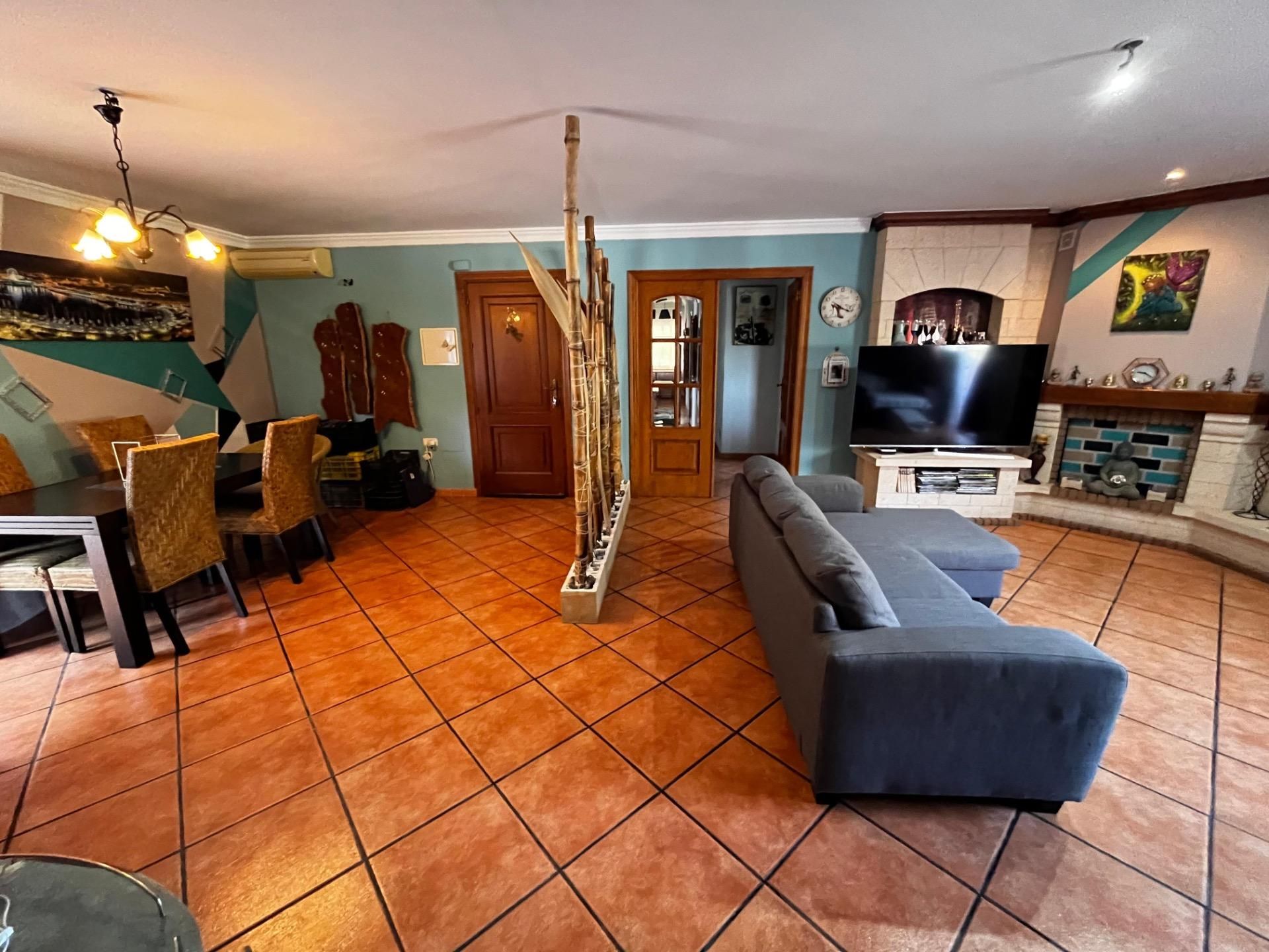 Living room of Flat for sale in  Madrid Capital  with Private garden, Terrace and Storage room