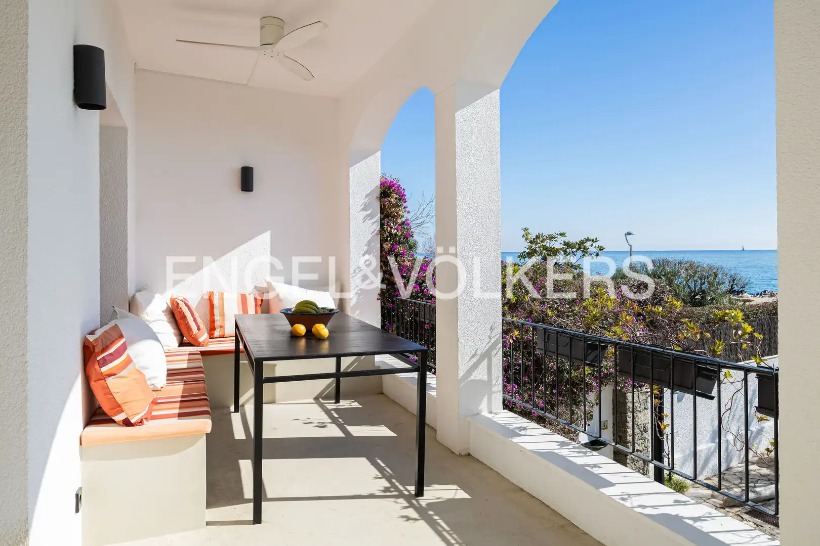 Terrace of Houses for rent in Caldes d'Estrac  with Air Conditioner, Heating and Private garden