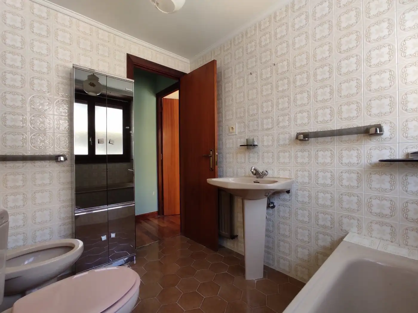 Baño de Piso en venta en Artziniega con Calefacción, Jardín privado y Trastero