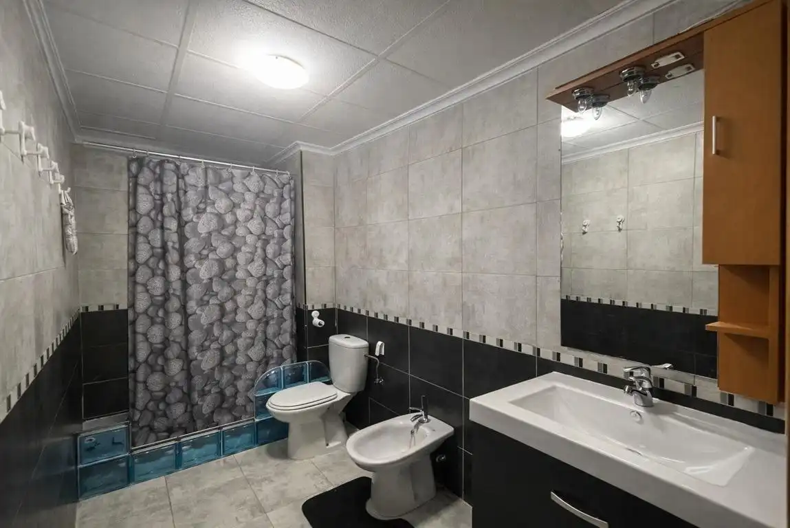 Bany de Apartament en venda en Catral amb Terrassa, Moblat i Balcó