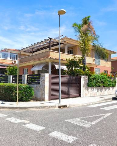 Casa-chalet en Venta en Carrer Cap de Tortosa, 17 en Mas de Clariana