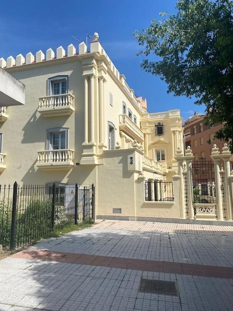 Office to rent in Pardaleras, Badajoz Capital