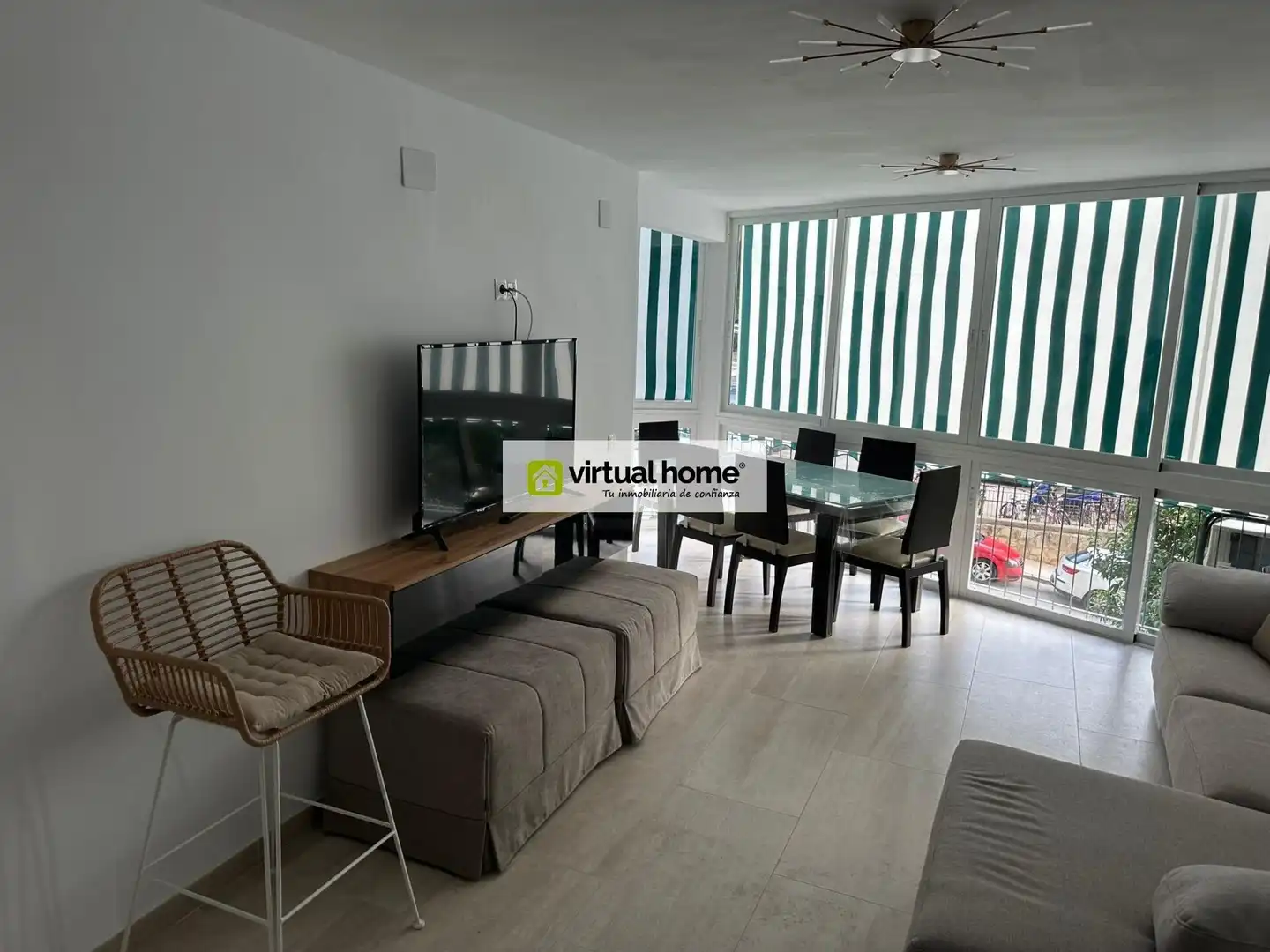 Sala d'estar de Apartament en venda en Benidorm amb Aire condicionat i Piscina comunitària