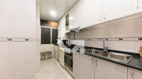 Foto 4 de Pis en venda a Cl Llorens I Barba, El Baix Guinardó,  Barcelona Capital