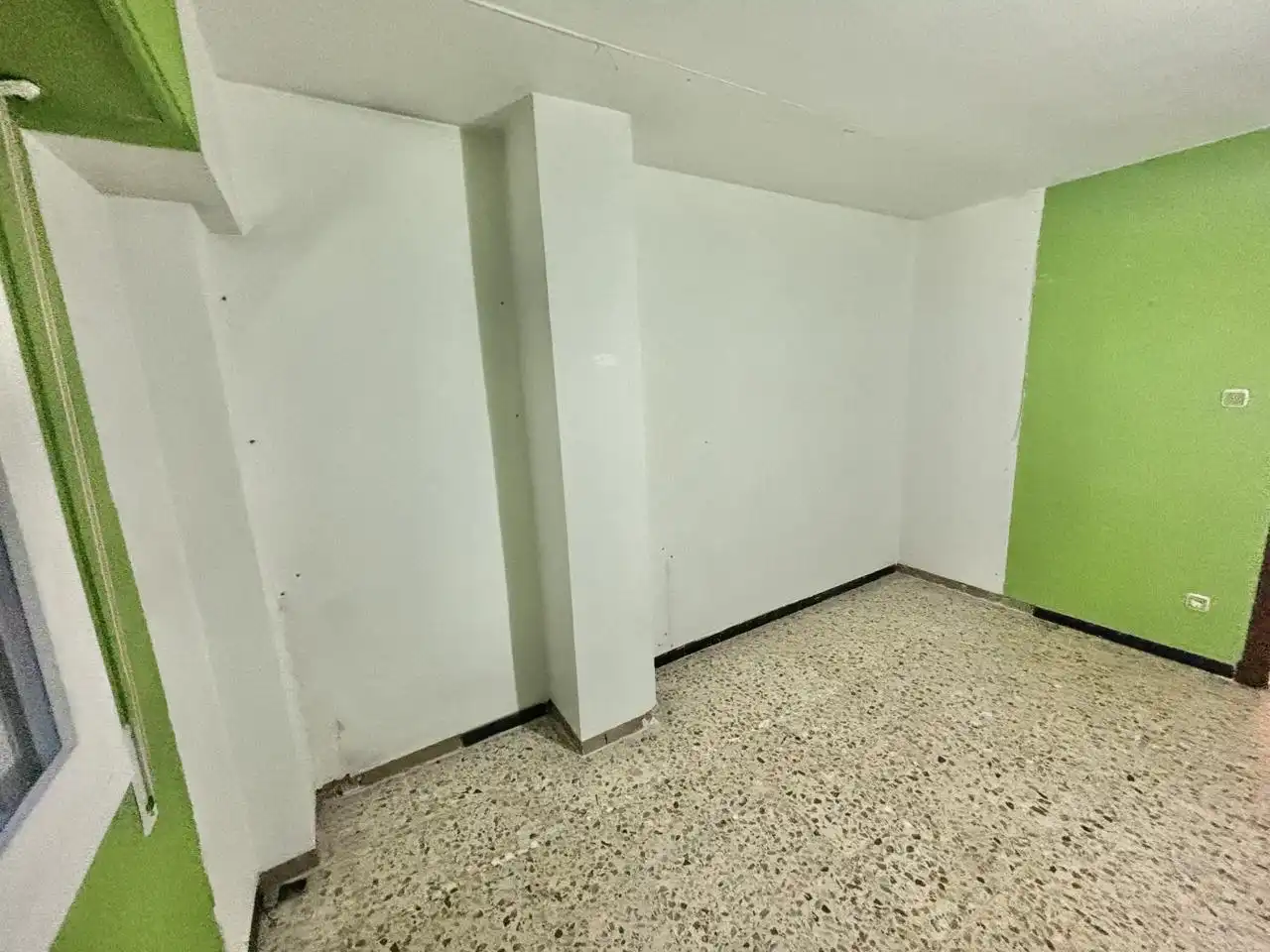 Flat for sale in Zaragoza  with Heating