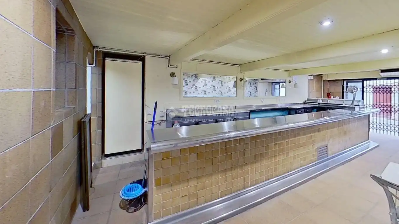 Local comercial en venda a Centre - Passeig i Rodalies, imagen 5