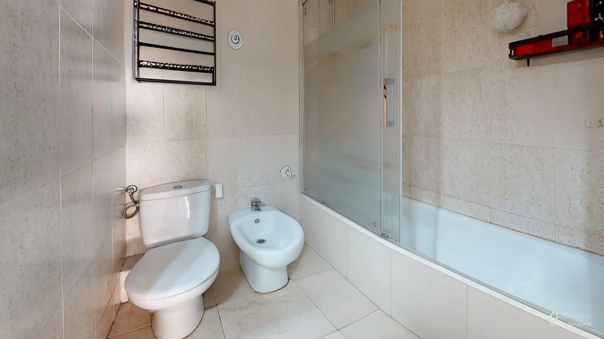 Bathroom of Flat for sale in Córdoba  with Air Conditioner, Terrace and Storage room