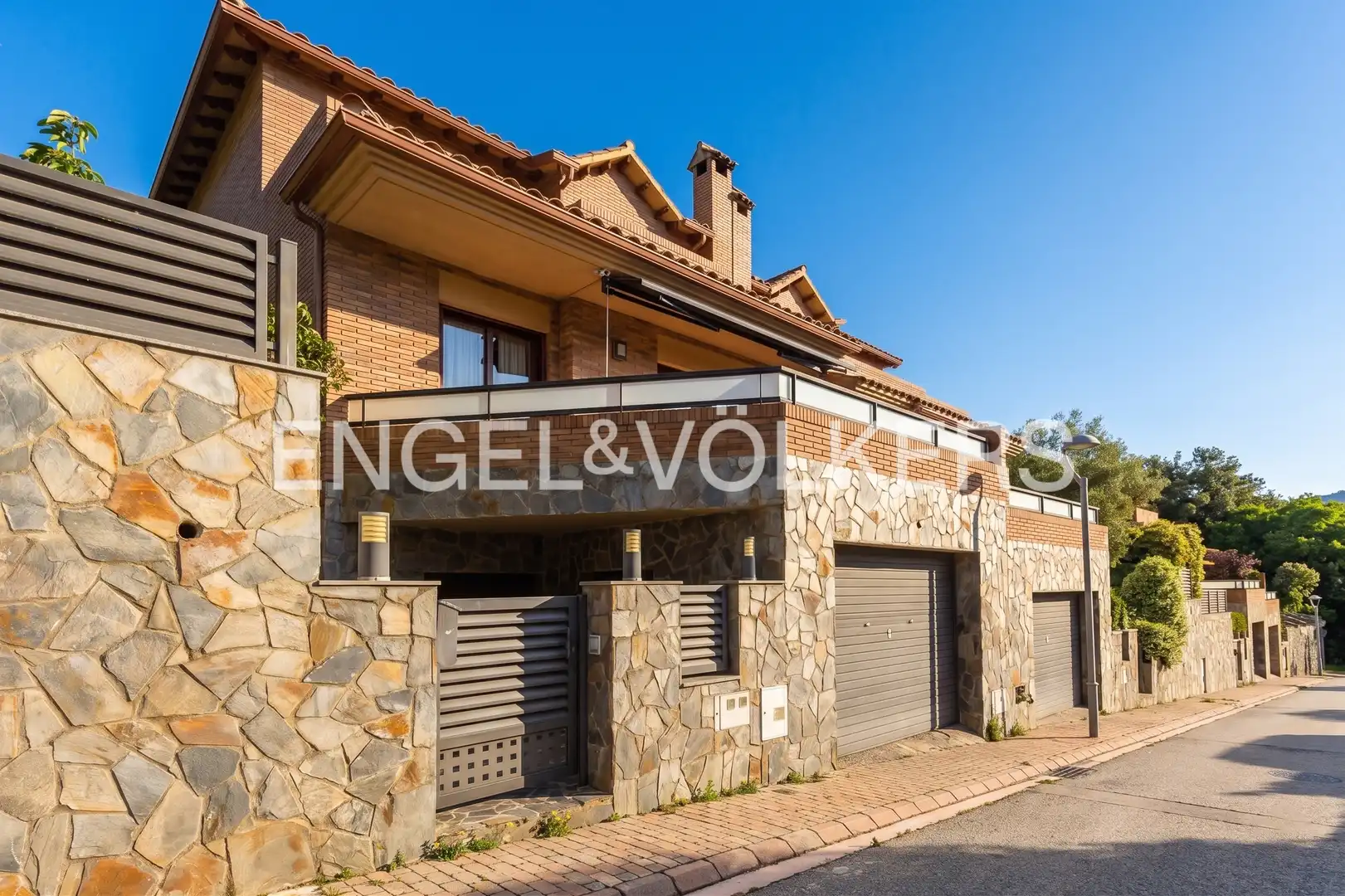 Exterior view of Houses for sale in Dosrius  with Air Conditioner, Heating and Private garden