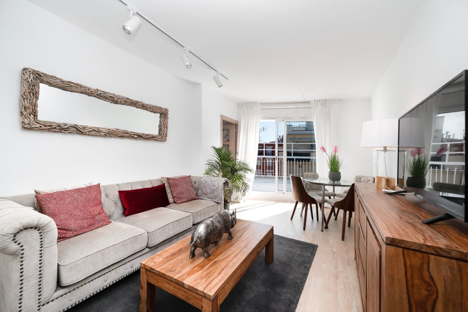 Living room of Attic to rent in  Barcelona Capital  with Air Conditioner, Heating and Parquet flooring