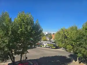 Außenansicht von Fabrikhallen zur Miete in Leganés