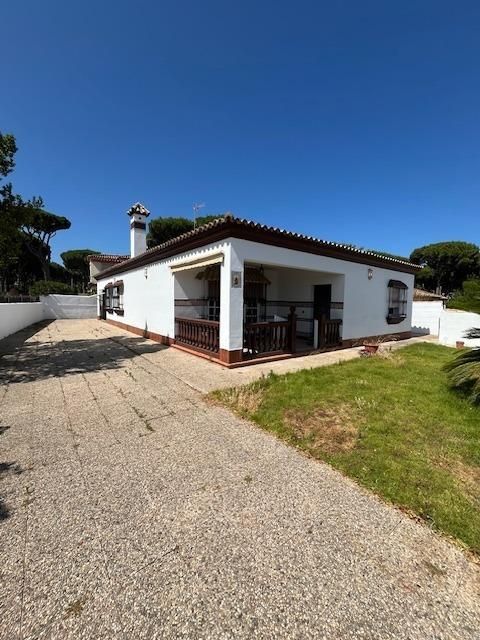 Vista exterior de Casa o xalet en venda en Chiclana de la Frontera