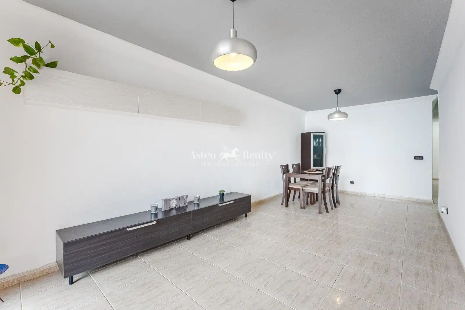 Living room of Flat for sale in Adeje  with Terrace, Storage room and Furnished