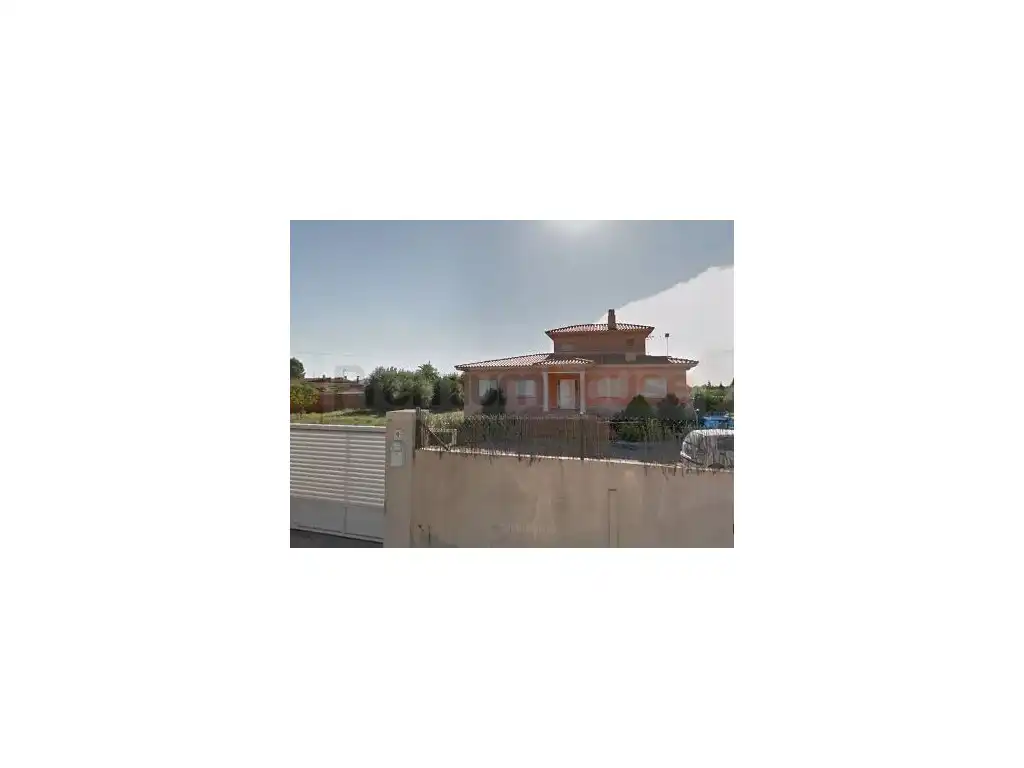 Casa con jardín en venta en Camino del Pont de Goi, imagen 2