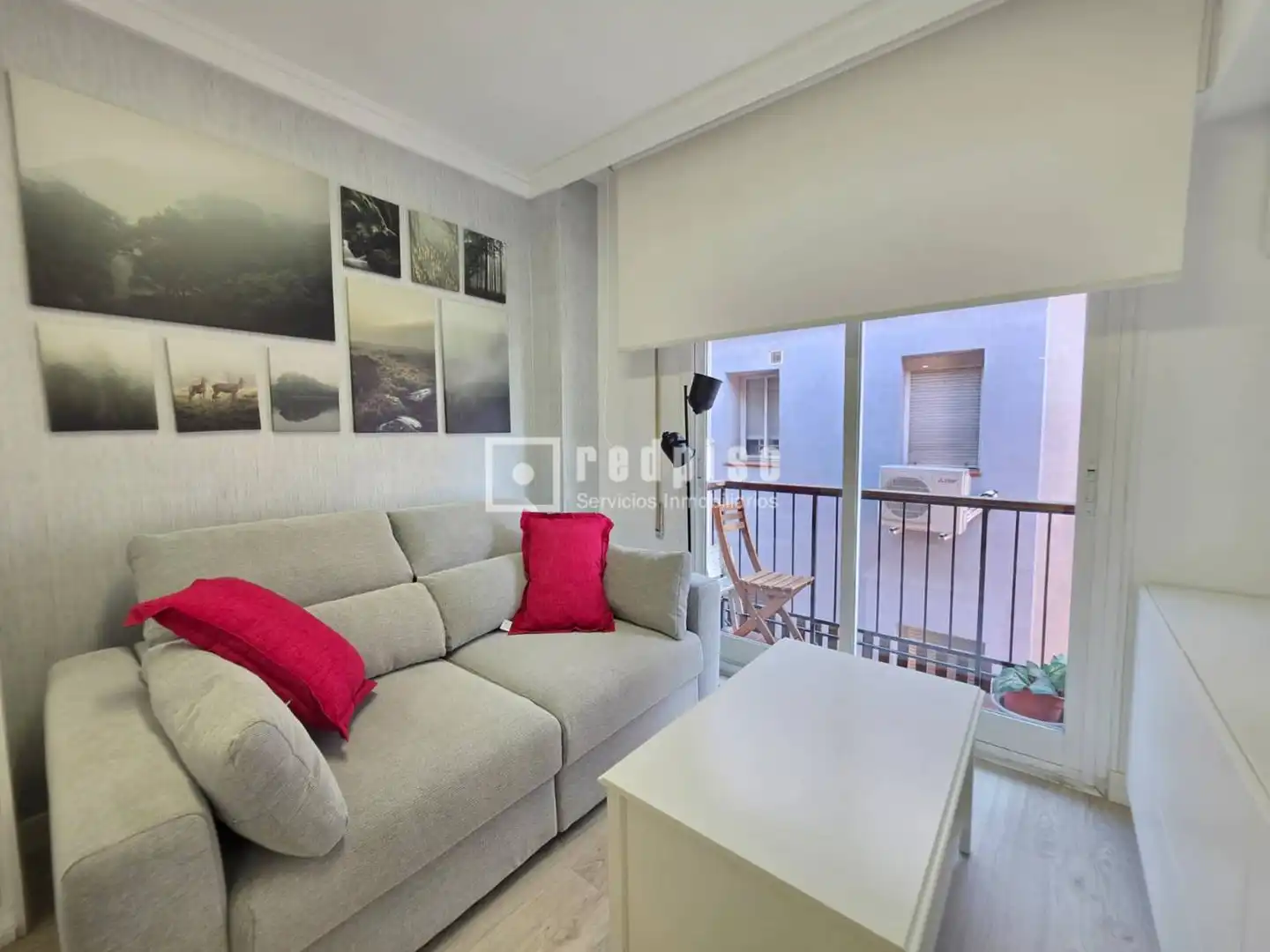 Schlafzimmer von Wohnungen zur Miete in Madrid mit Klimaanlage, Heizung und Terrasse