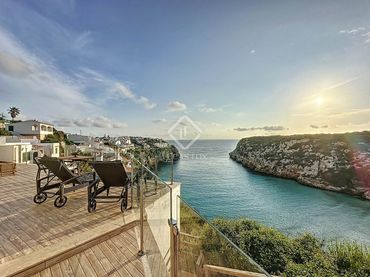 Xalet amb balcó en venda a Cala en Porter