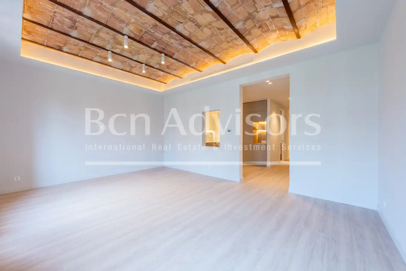 Piso con terraza en venta en Carrer del Consell de Cent, imagen 3