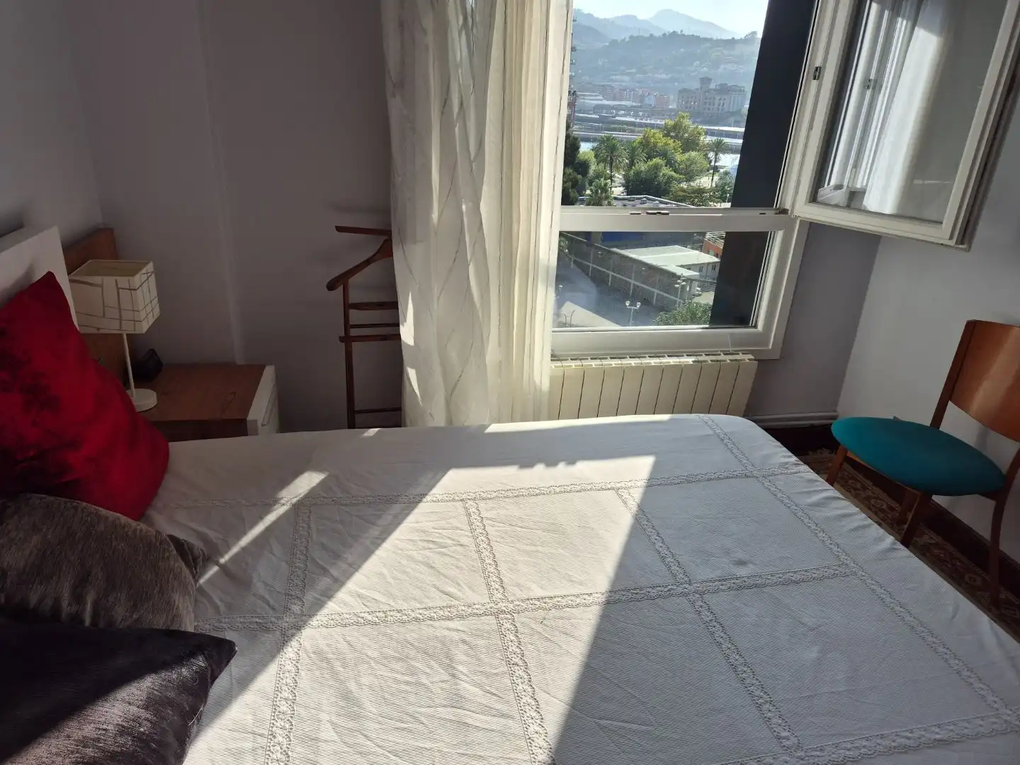 Habitación de Piso en venta en Bilbao  con Terraza y Balcón