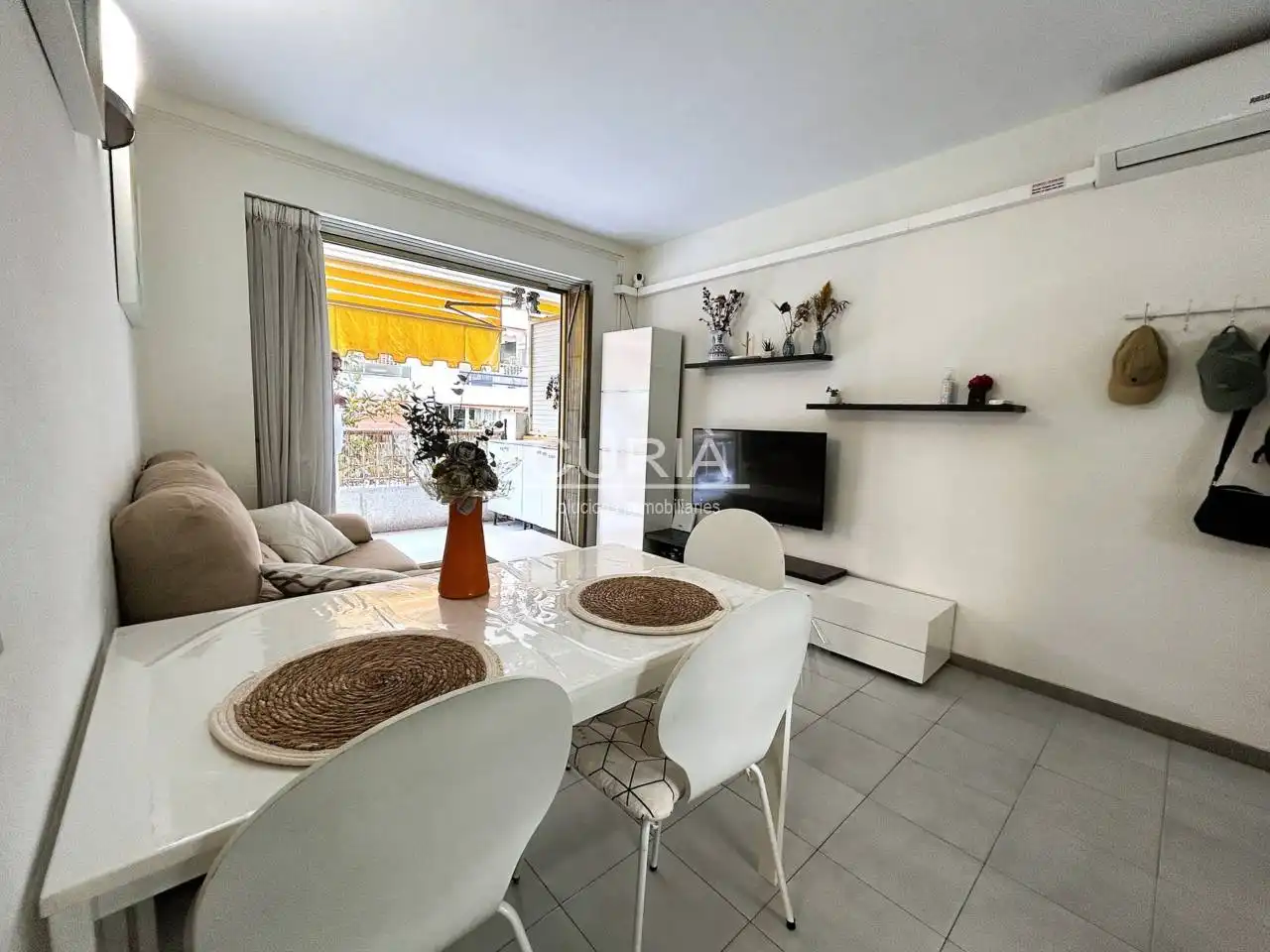 Apartament amb terrassa en venda a Platja de Ponent