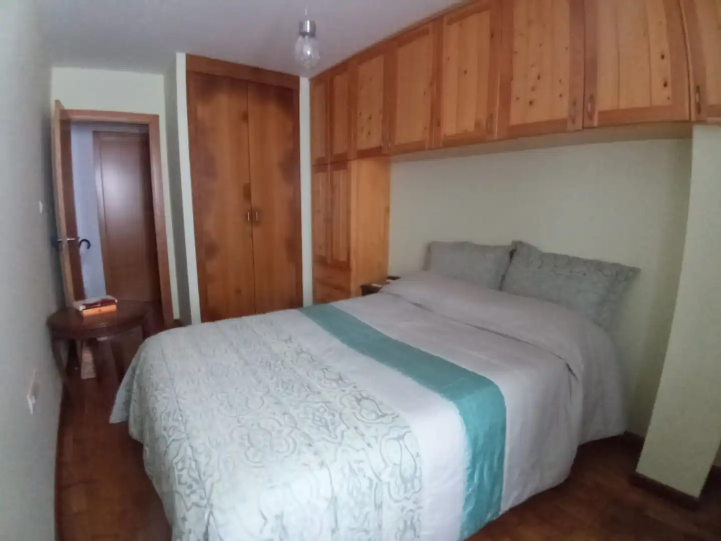 Schlafzimmer von Wohnung zum Verkauf in Betanzos mit Ofen und Balkon