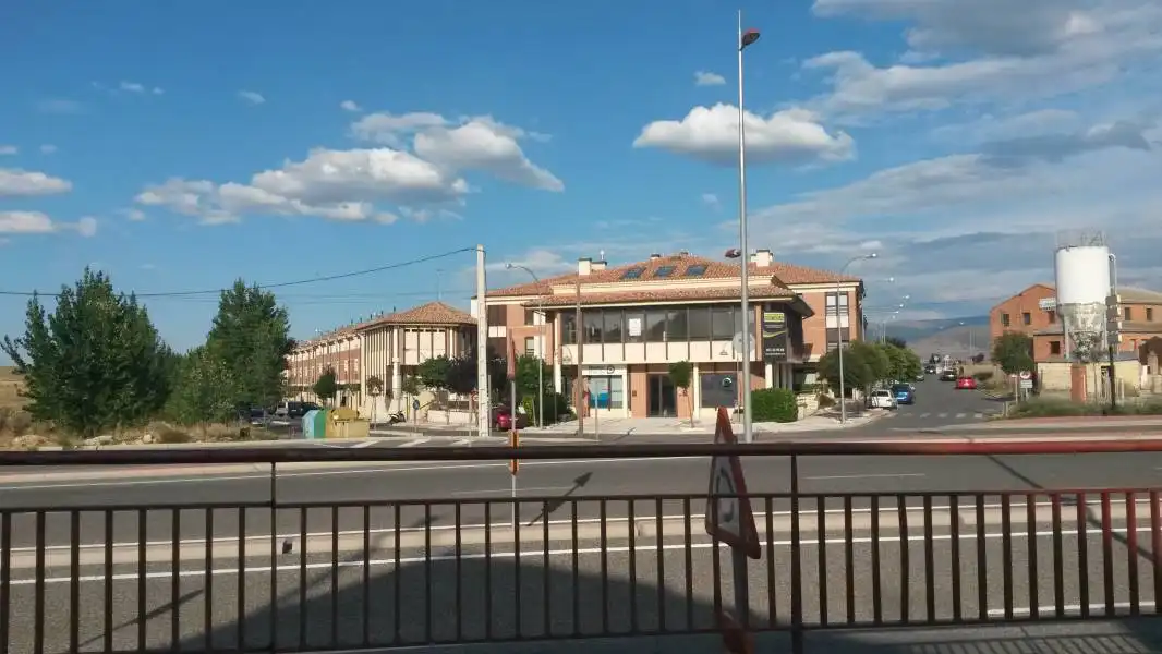 Business premises to rent in Carretera Valladolid, imagen 4