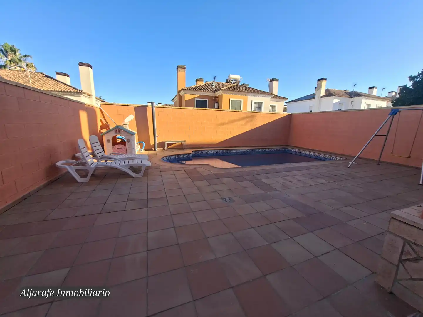 Swimming pool of Detached homes for sale in Espartinas  with Air Conditioner, Heating and Private garden