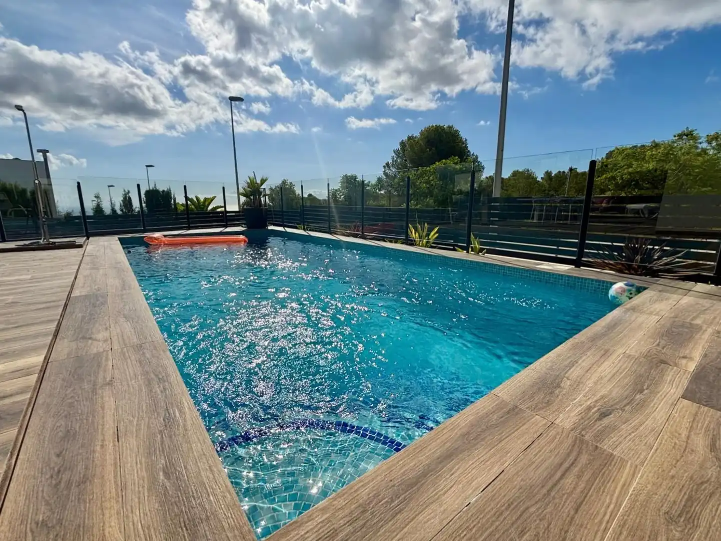 Piscina de Casa o xalet en venda en Polop amb Aire condicionat, Jardí privat i Terrassa
