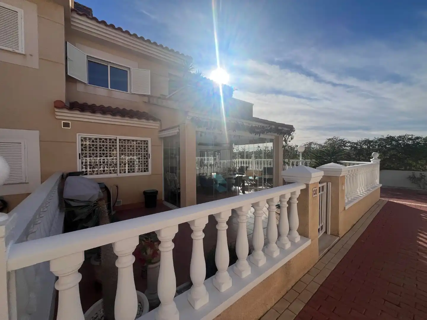 Vista exterior de Dúplex en venda en Orihuela amb Aire condicionat, Calefacció i Piscina