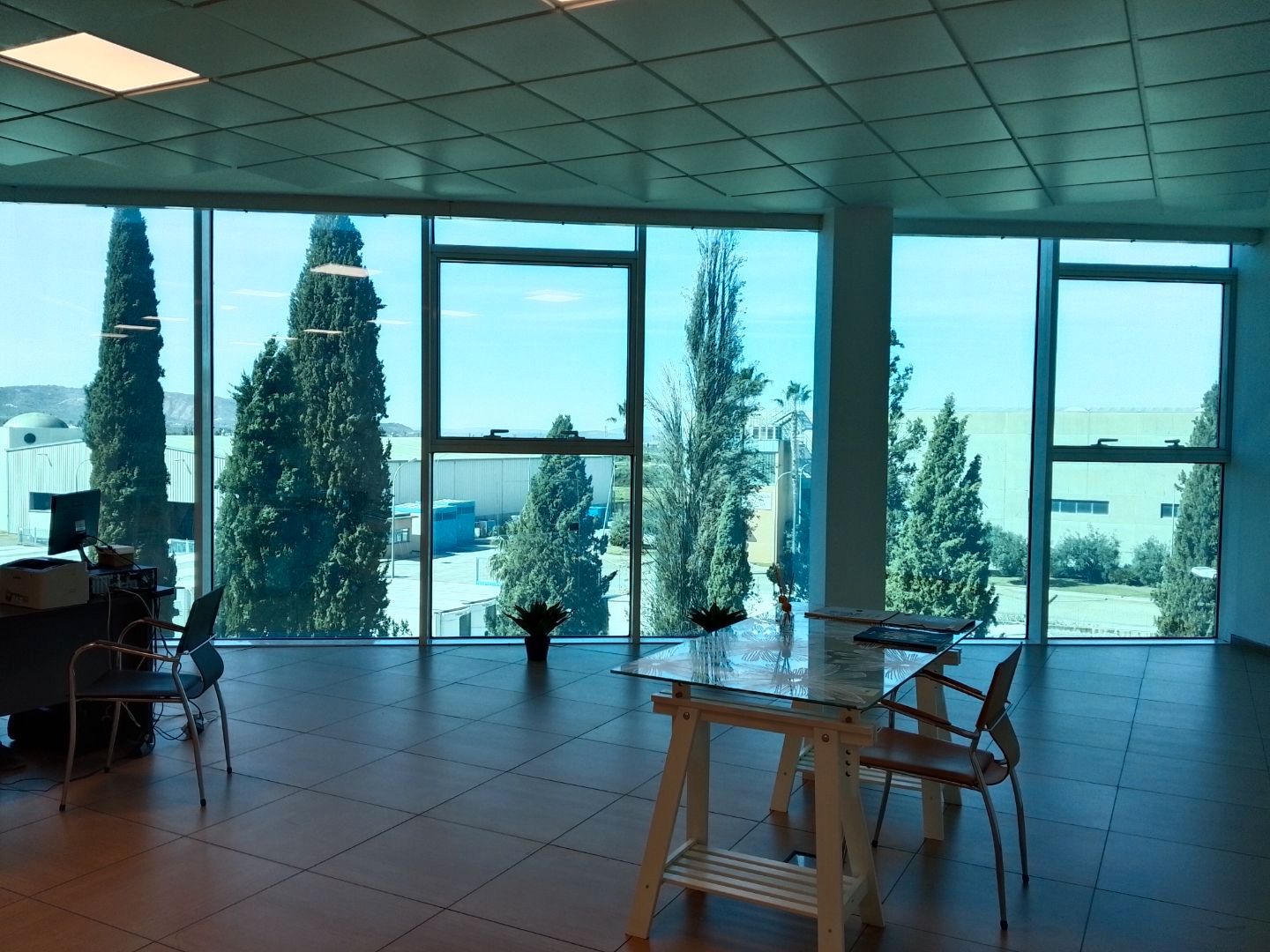 Oficina de lloguer en Antequera amb Aire condicionat, Calefacció i Moblat